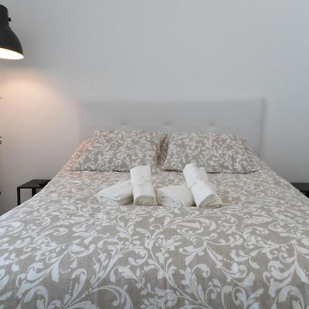 Casa De Huespedes Carabanchel2 Hotel Madrid Luaran gambar